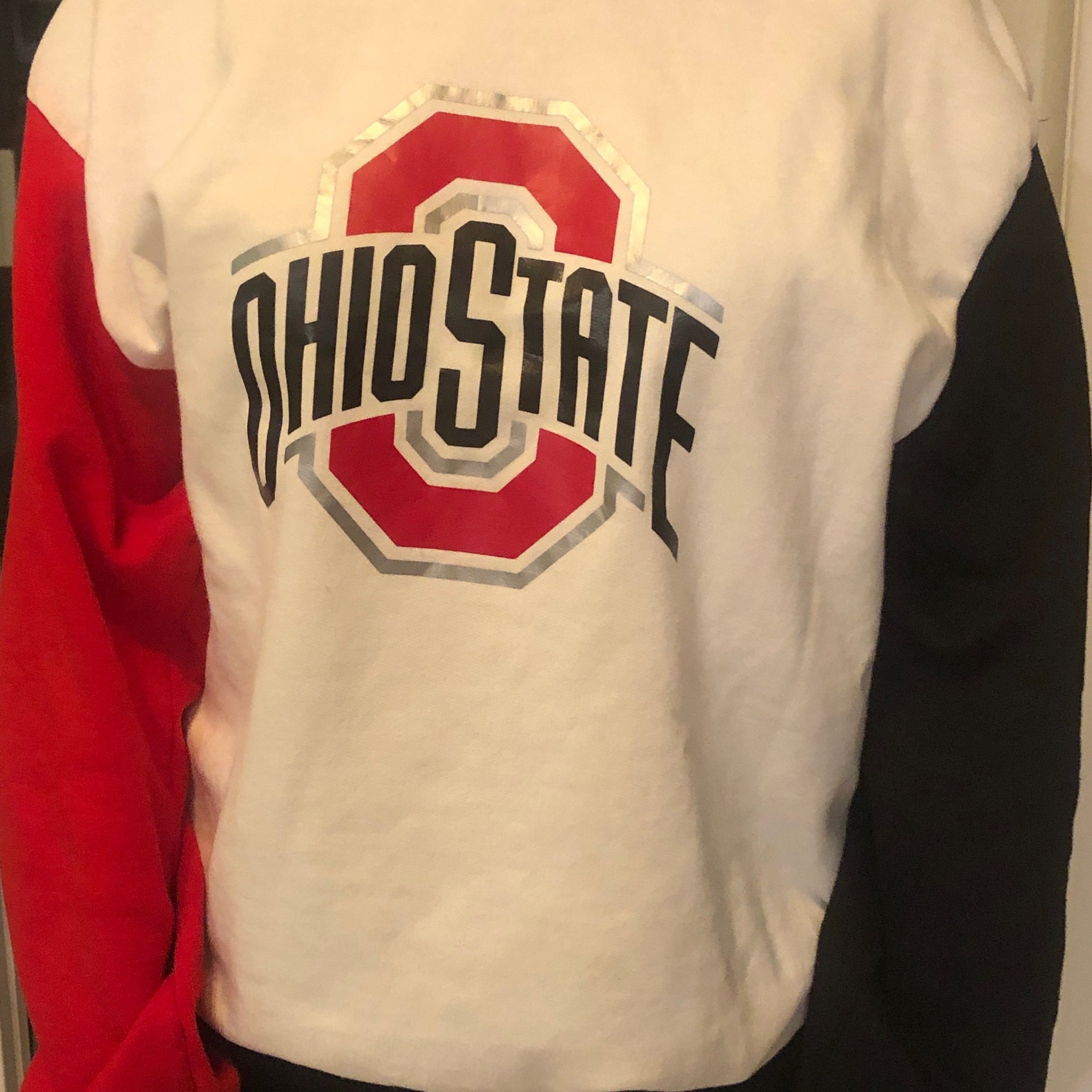 Two Color Sleeves Crewneck